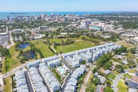 2340 Lindstrom Street Sarasota FL 34237