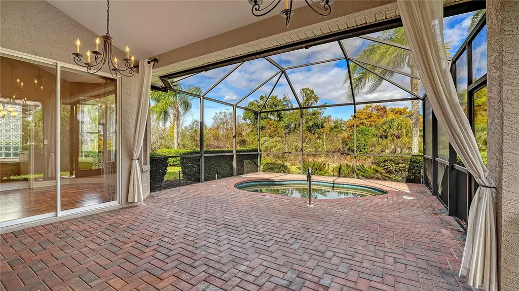 6519 Oakland Hills Drive Lakewood Ranch FL 34202