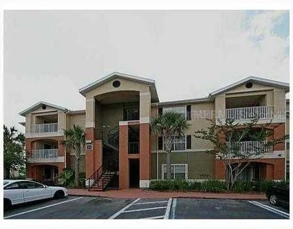 1999 Summer Club Drive Oviedo FL 32765