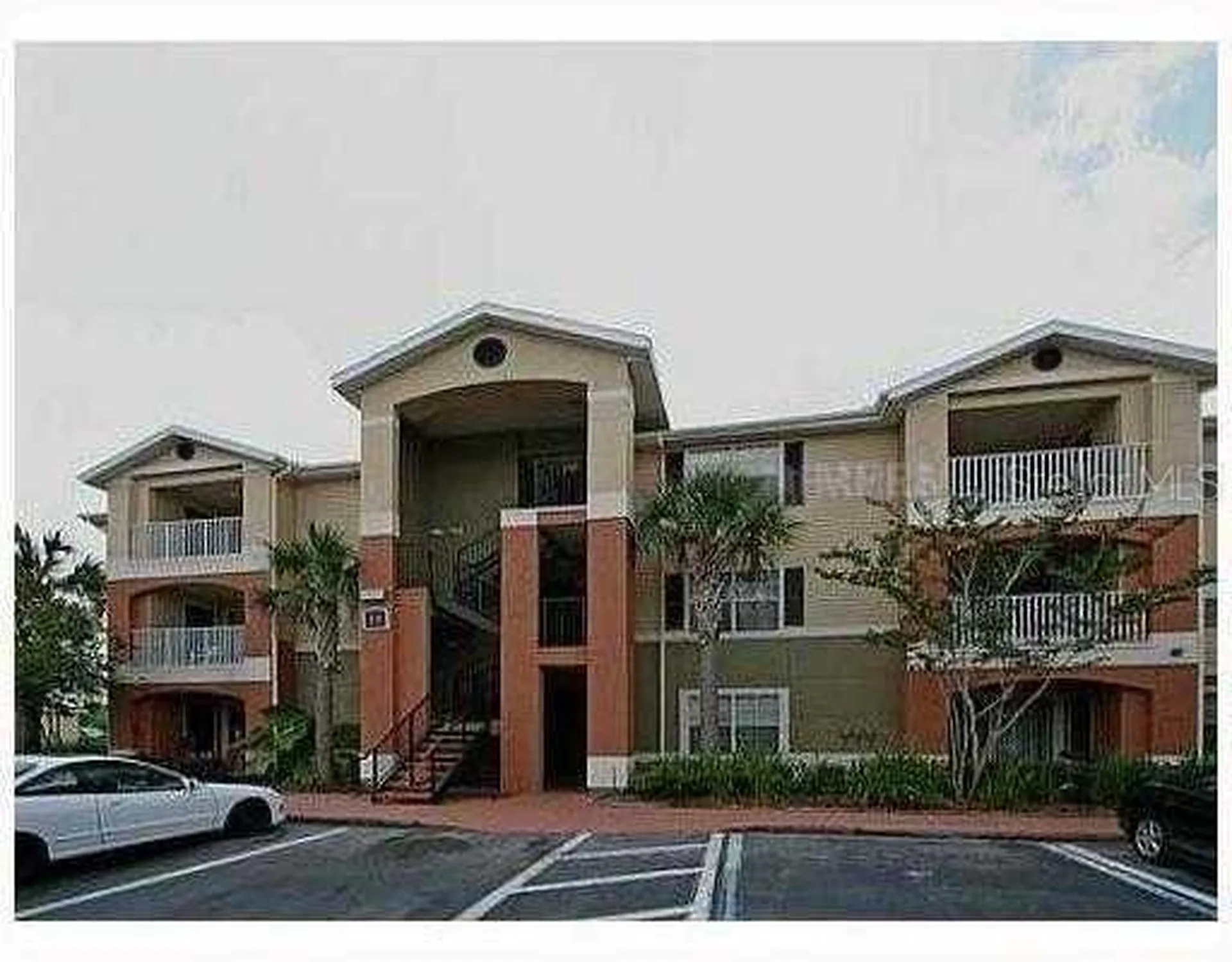 1999 Summer Club Drive Oviedo FL 32765