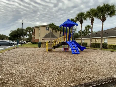 1999 Summer Club Drive Oviedo FL 32765