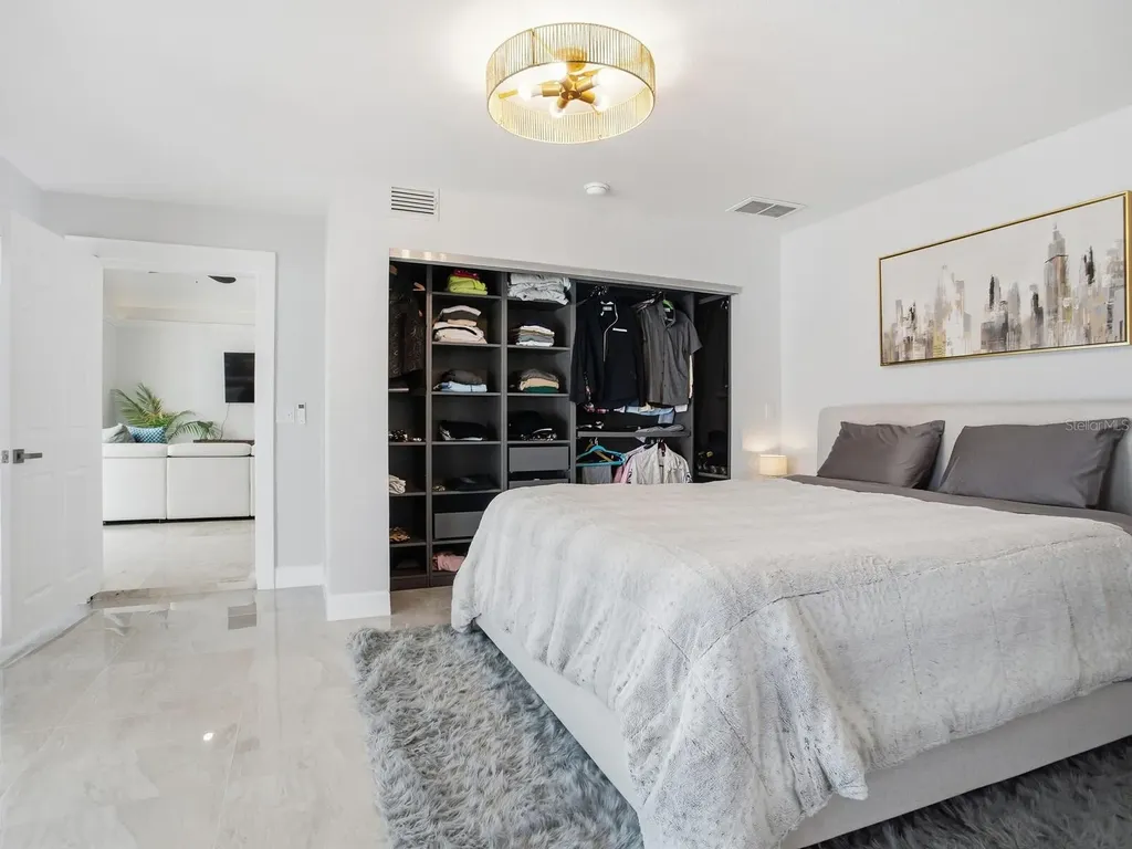 1028 79th Street S St Petersburg FL 33707