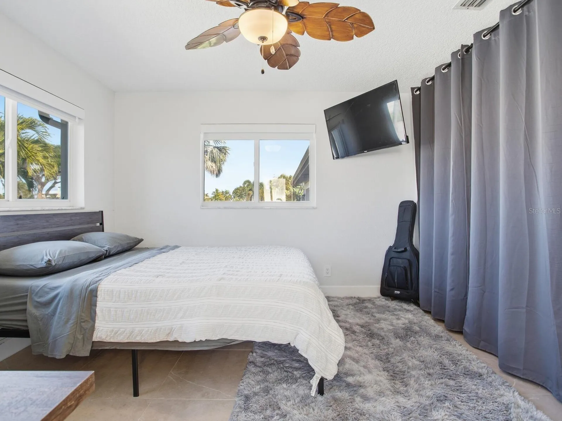 1028 79th Street S St Petersburg FL 33707