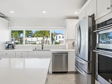 1028 79th Street S St Petersburg FL 33707
