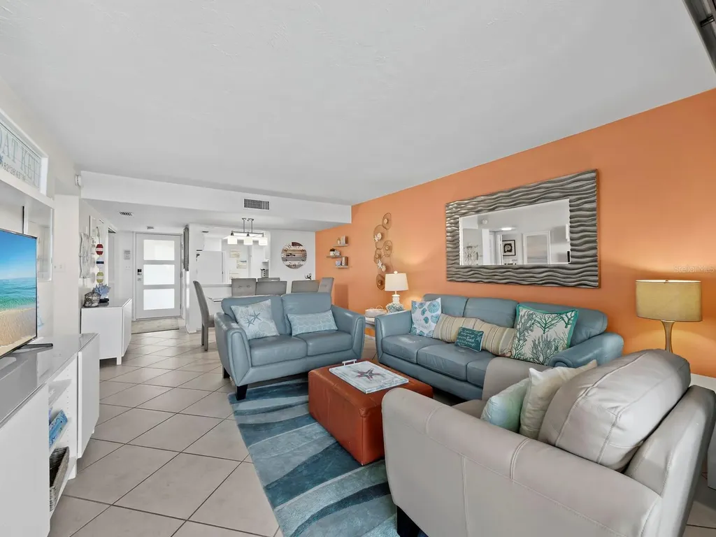 2045 Gulf Of Mexico Drive Longboat Key FL 34228