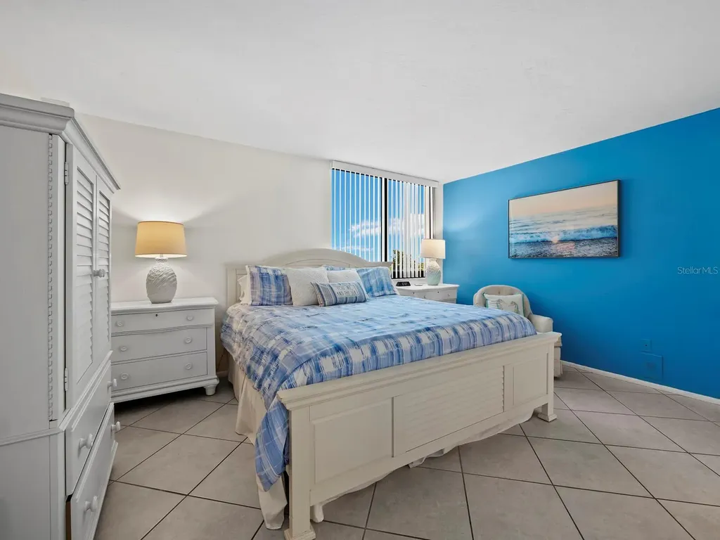 2045 Gulf Of Mexico Drive Longboat Key FL 34228