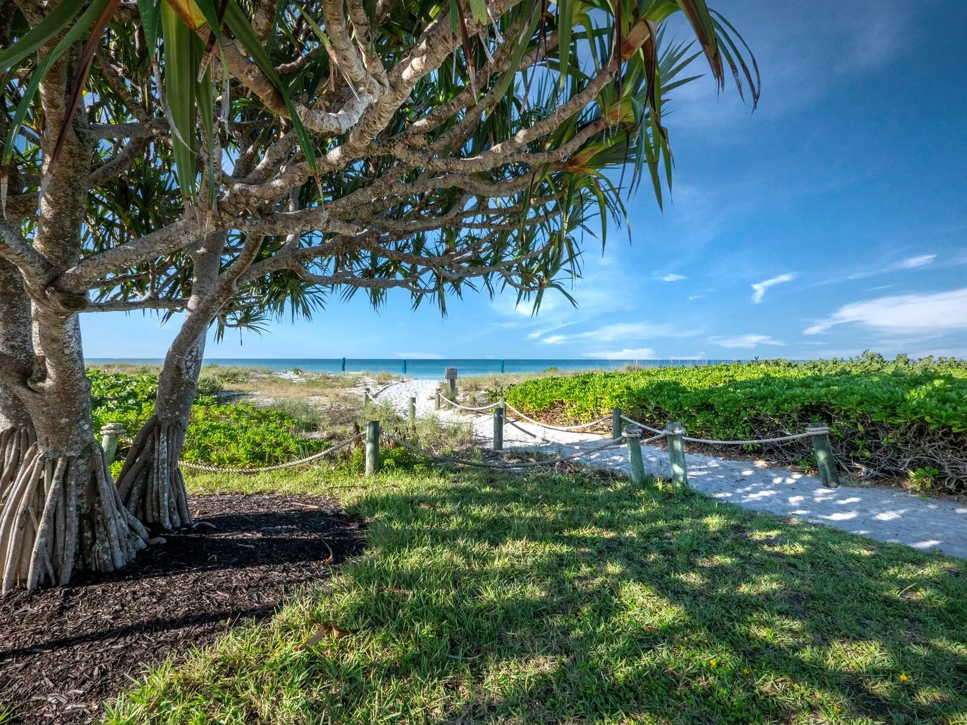 2045 Gulf Of Mexico Drive Longboat Key FL 34228