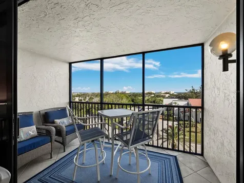 2045 Gulf Of Mexico Drive Longboat Key FL 34228