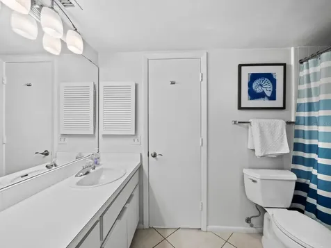 2045 Gulf Of Mexico Drive Longboat Key FL 34228