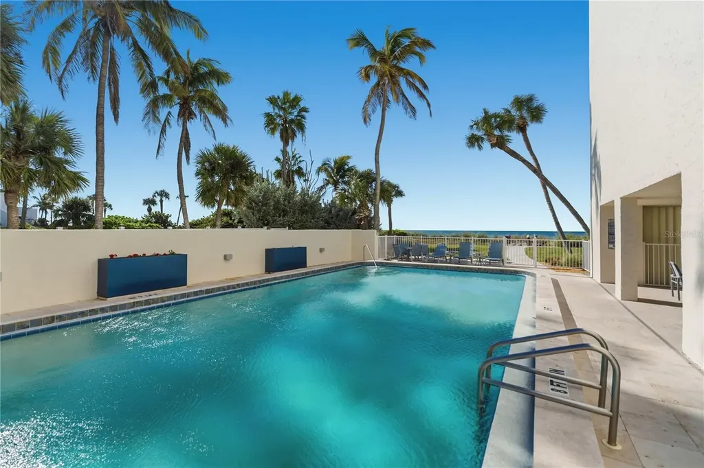 4485 Gulf Of Mexico Drive Longboat Key FL 34228
