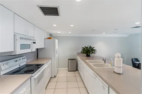 4485 Gulf Of Mexico Drive Longboat Key FL 34228