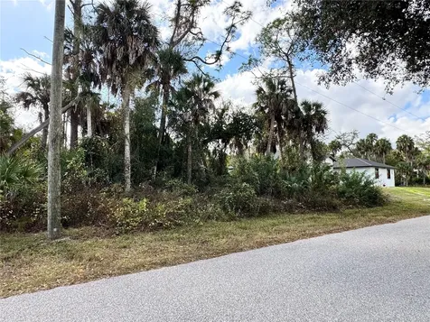 17081 Fallkirk Avenue Port Charlotte FL 33954