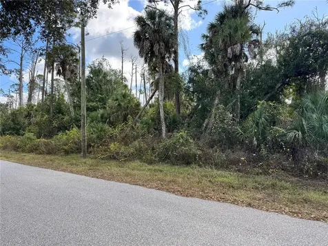 17081 Fallkirk Avenue Port Charlotte FL 33954