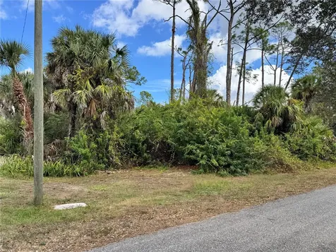 17380 Vallybrook Avenue Port Charlotte FL 33954