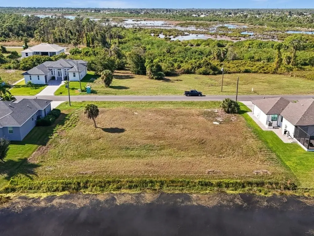 176 W Pine Valley Lane Rotonda West FL 33947