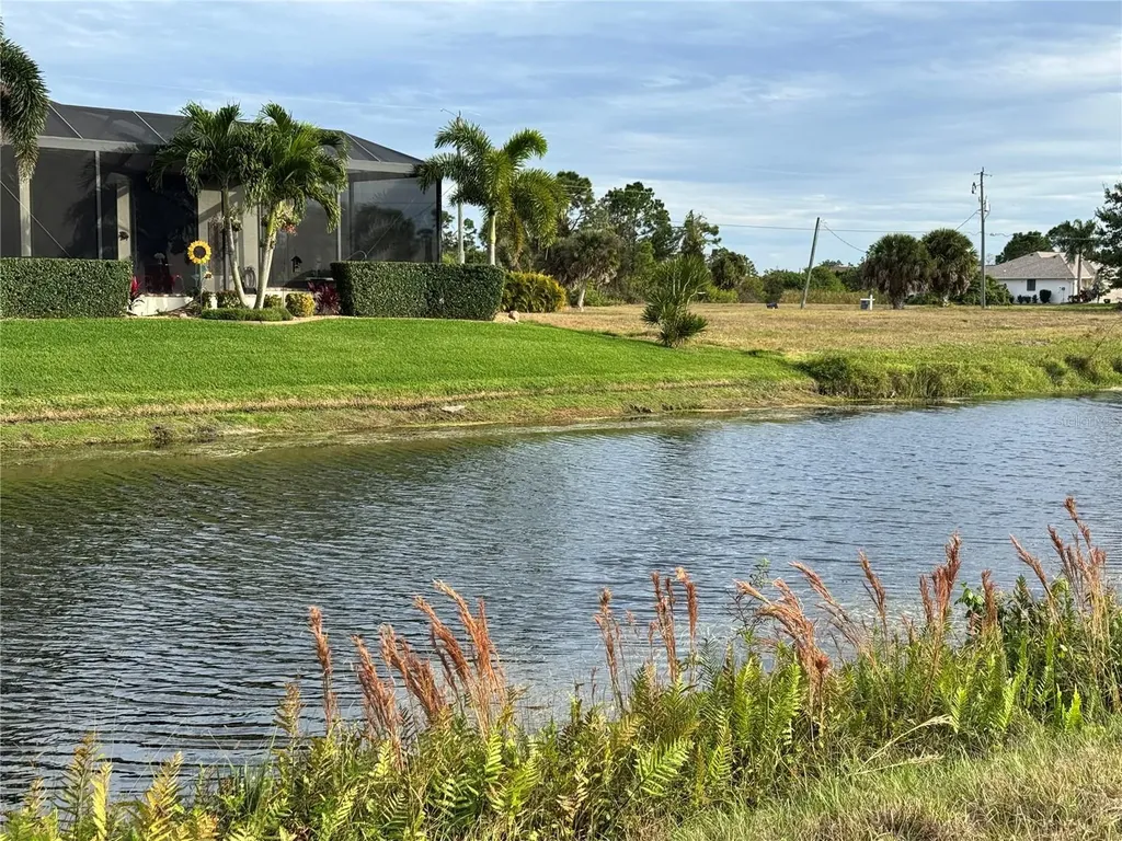 176 W Pine Valley Lane Rotonda West FL 33947