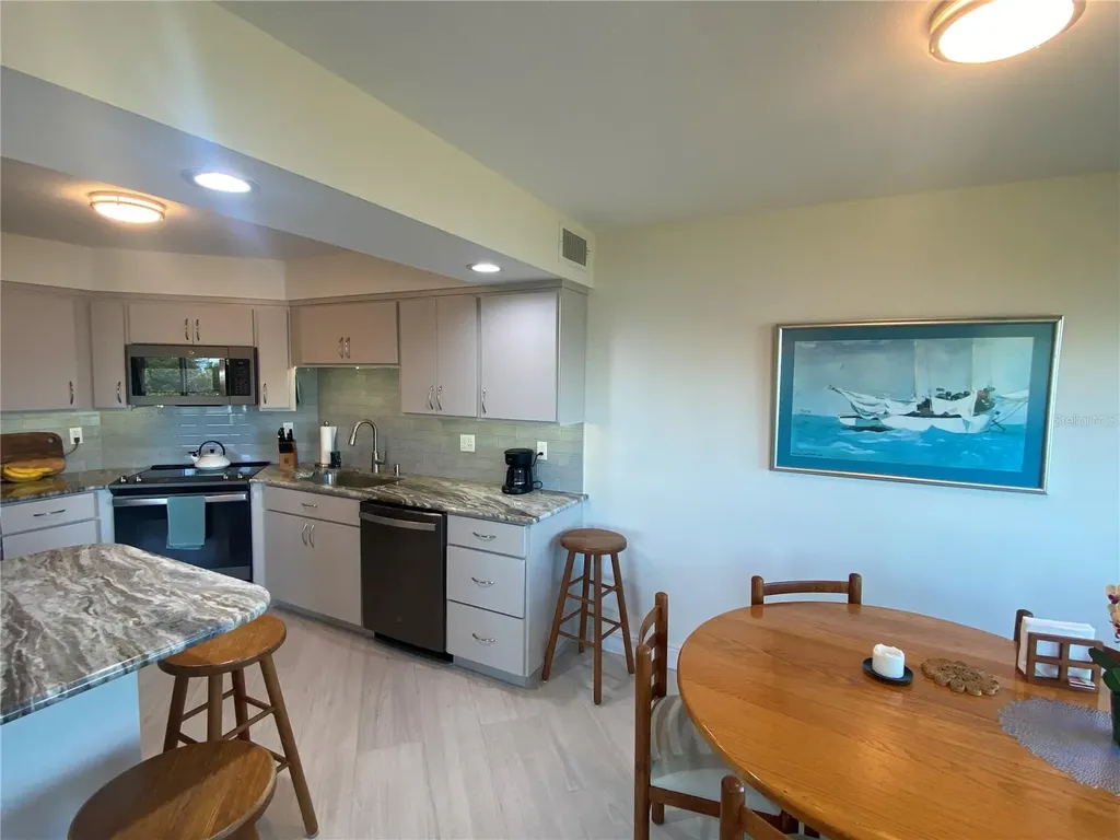 1515 Pinellas Bayway S St Petersburg FL 33715