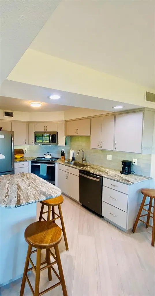 1515 Pinellas Bayway S St Petersburg FL 33715