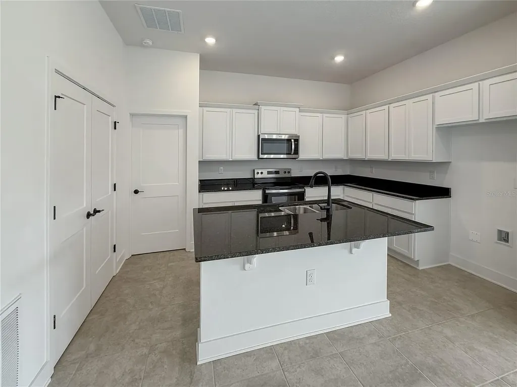 270 Verny Grove Lane Leesburg FL 34748