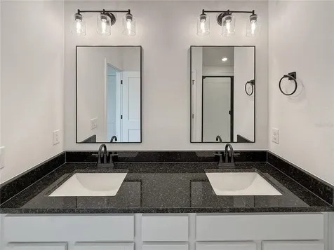270 Verny Grove Lane Leesburg FL 34748