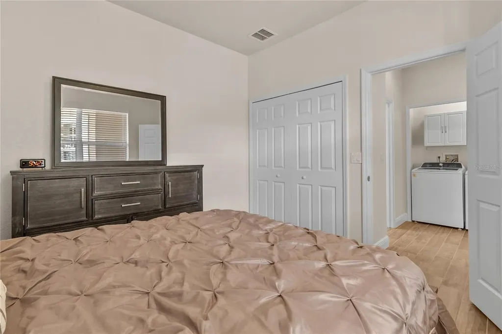 1937 Scarlett Avenue North Port FL 34289