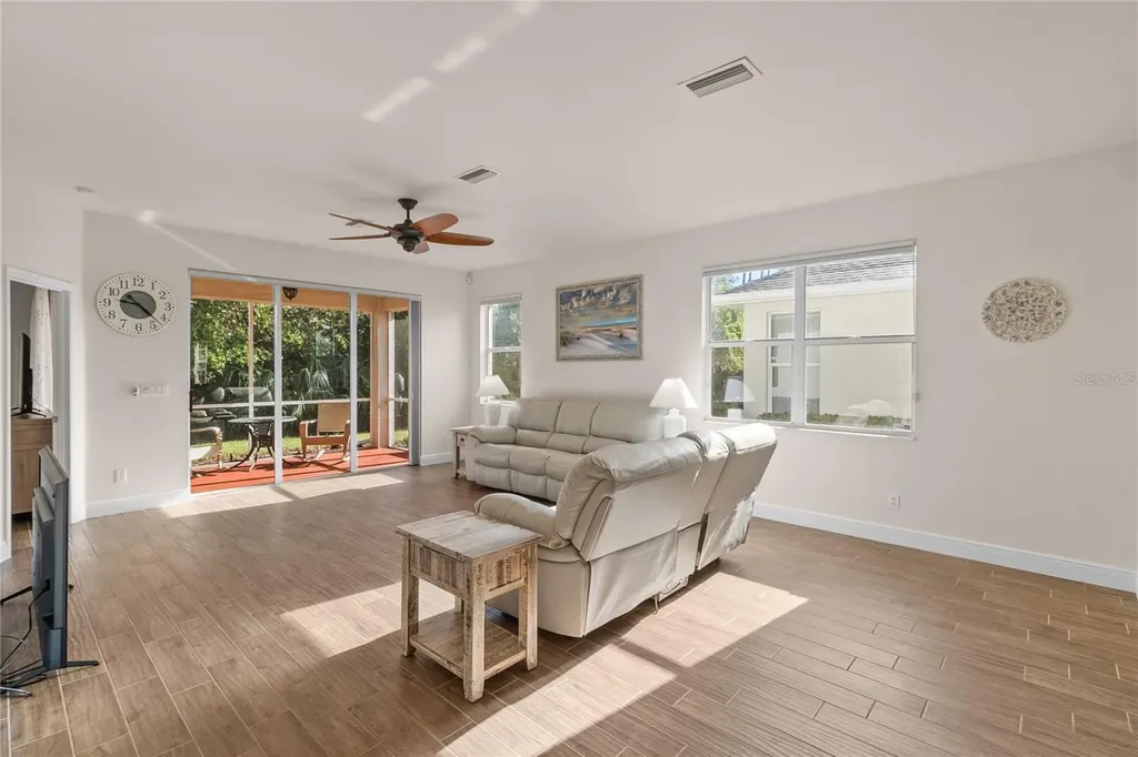 1937 Scarlett Avenue North Port FL 34289