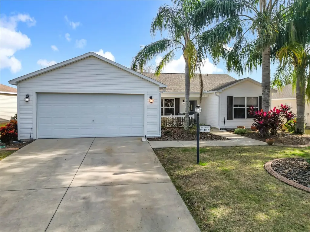 1399 Holly Hill Avenue The Villages FL 32162