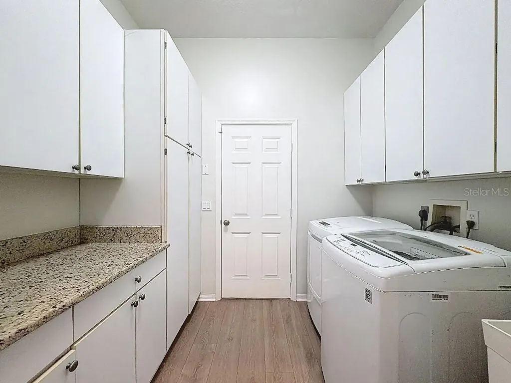 8805 Crosswood Court Riverview FL 33578
