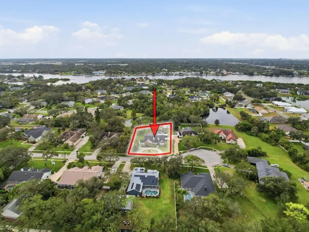 8805 Crosswood Court Riverview FL 33578