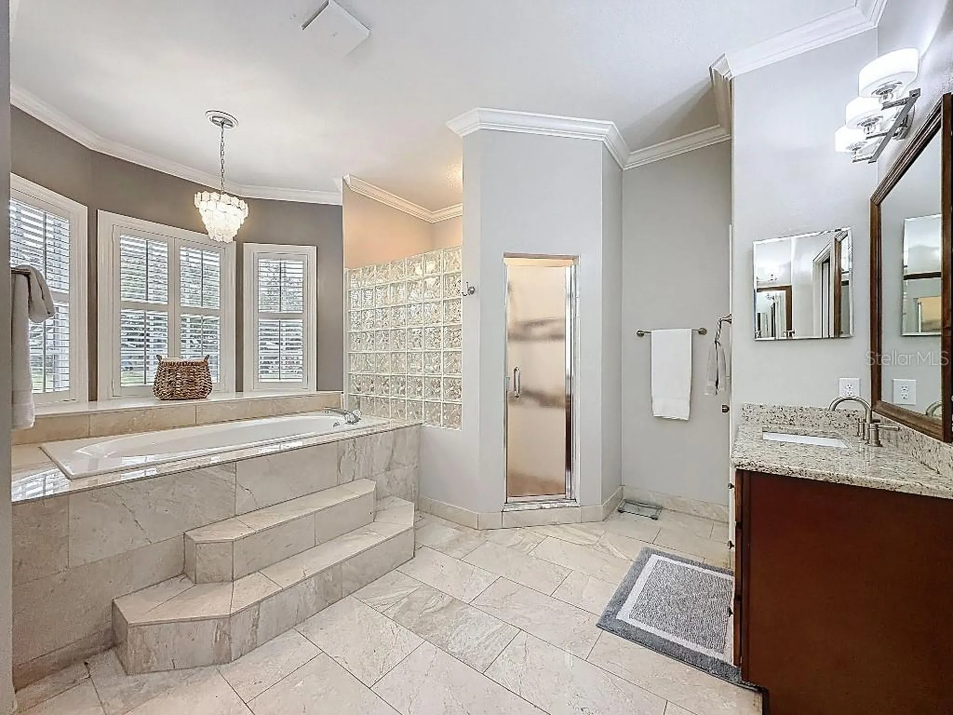 8805 Crosswood Court Riverview FL 33578