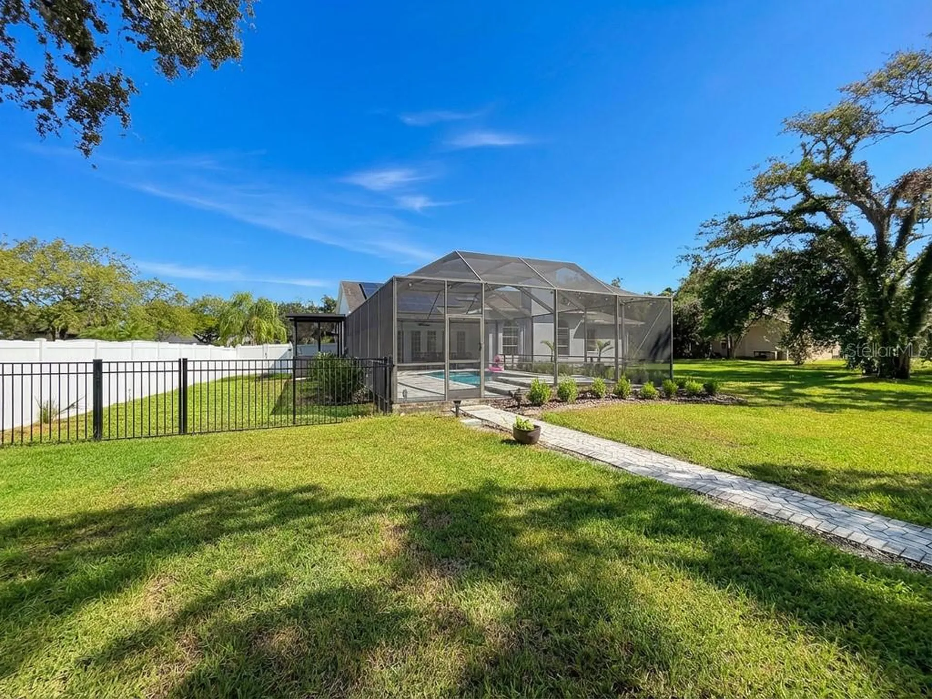 8805 Crosswood Court Riverview FL 33578