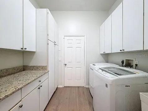 8805 Crosswood Court Riverview FL 33578