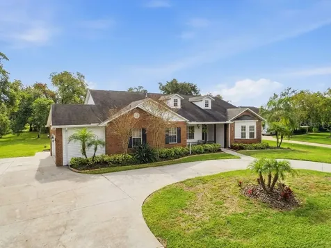 8805 Crosswood Court Riverview FL 33578