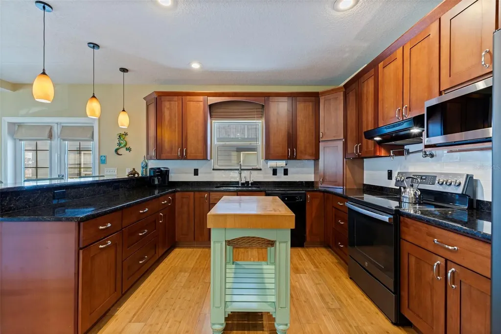 5429 Essex Avenue S Gulfport FL 33707
