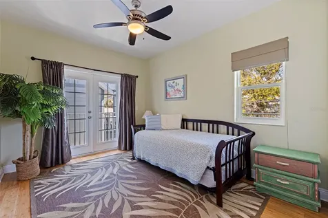 5429 Essex Avenue S Gulfport FL 33707