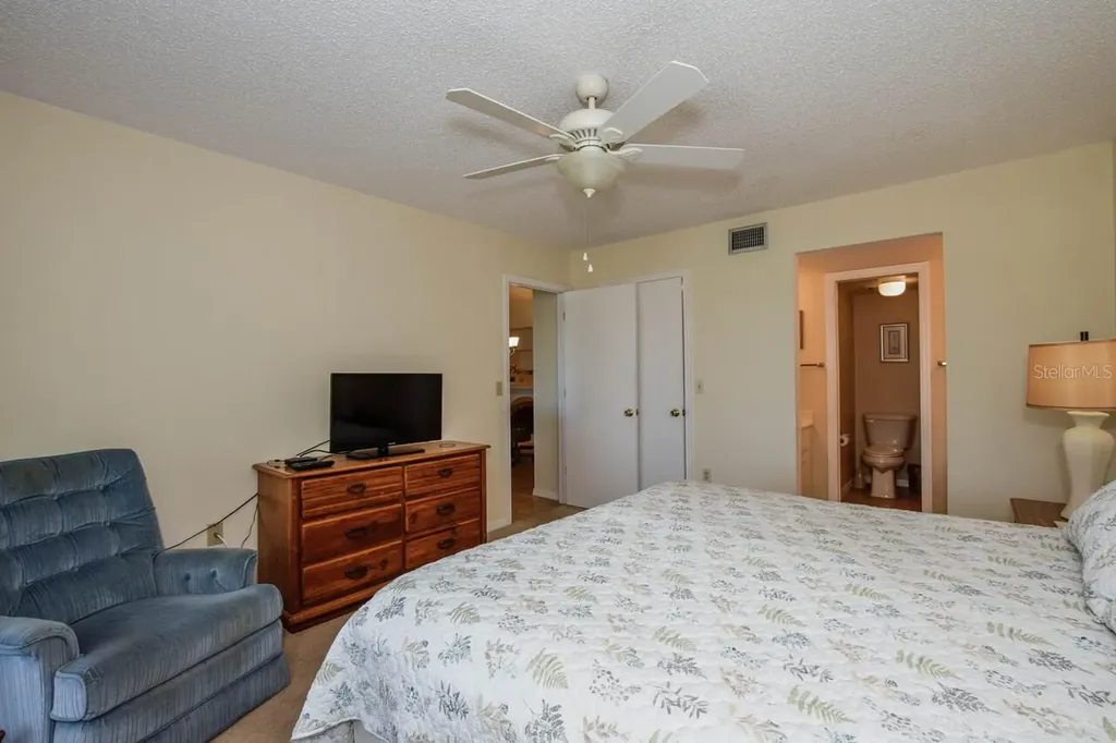 437 Cerromar Lane Venice FL 34293