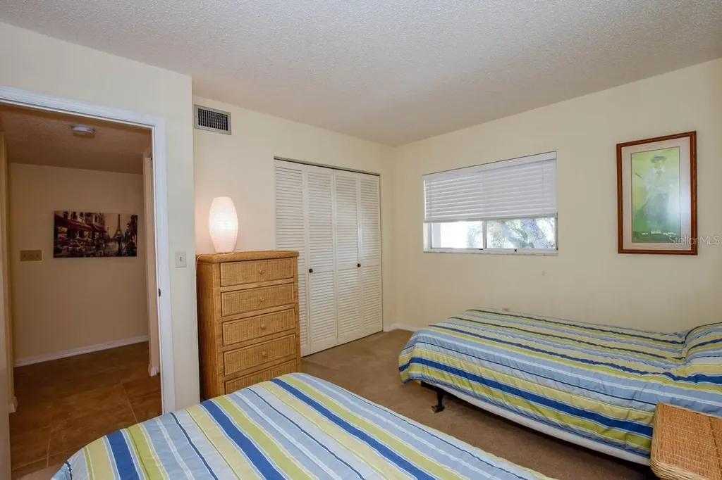 437 Cerromar Lane Venice FL 34293