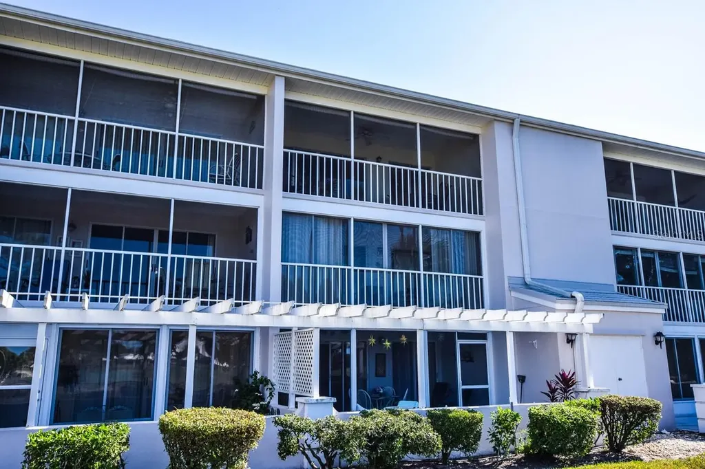 437 Cerromar Lane Venice FL 34293