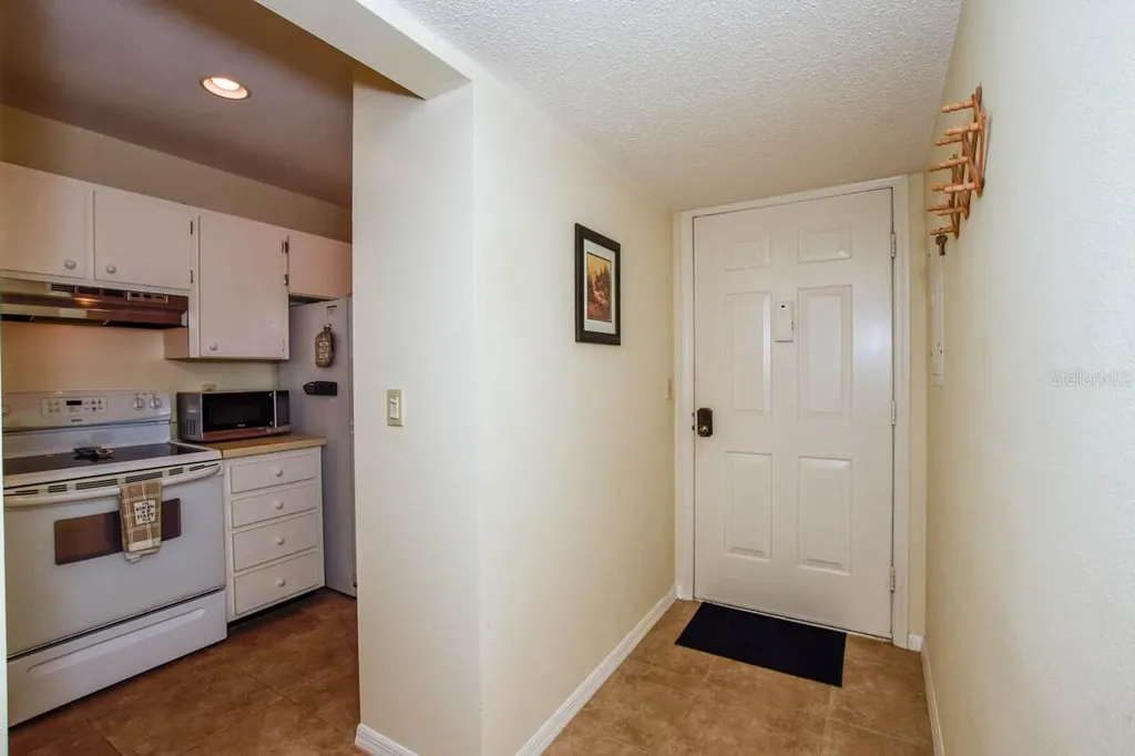 437 Cerromar Lane Venice FL 34293