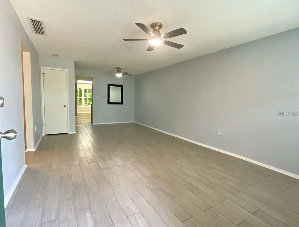 1020 85th Avenue N St Petersburg FL 33702