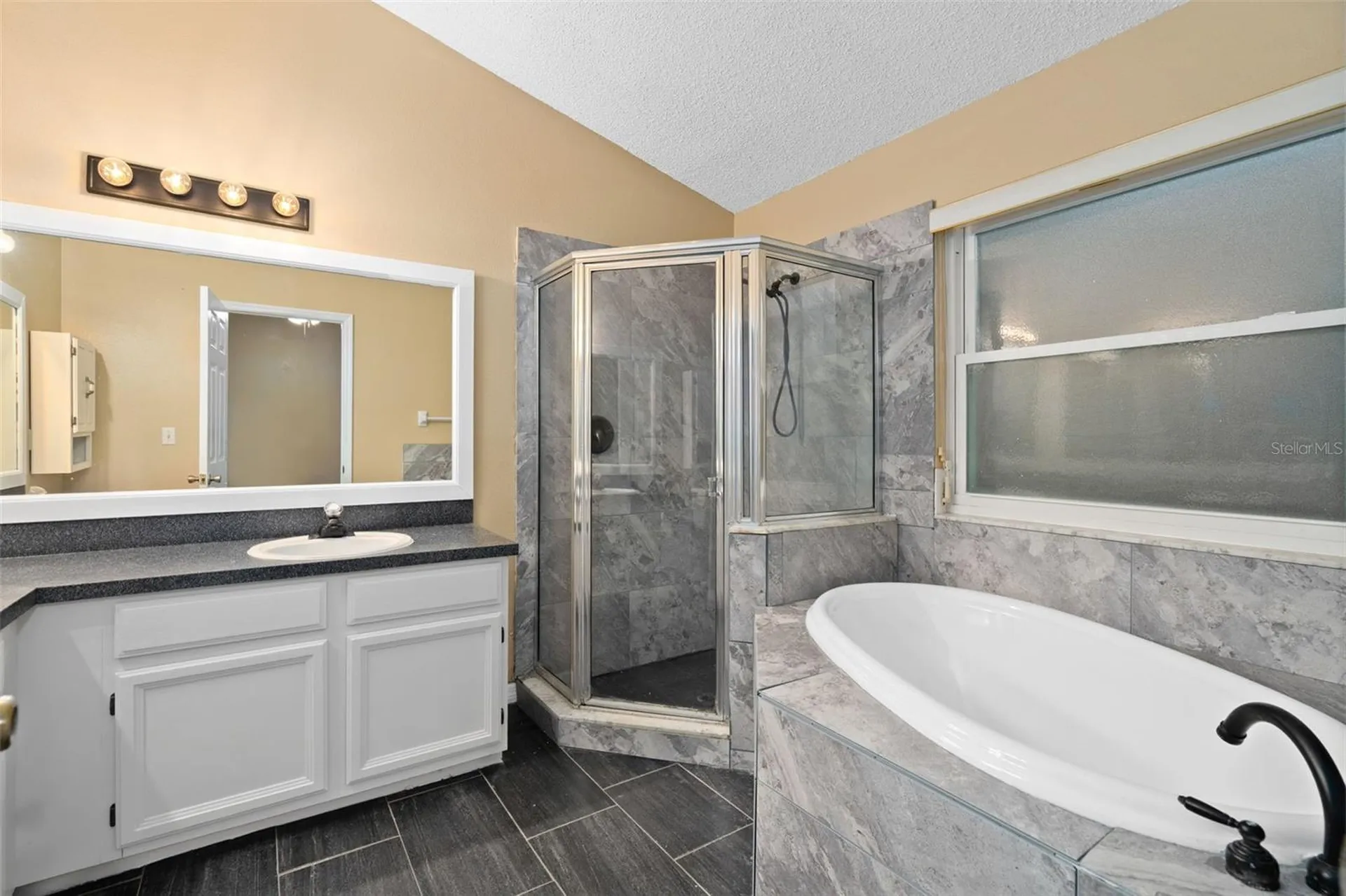 6010 Mountel Court Orlando FL 32810
