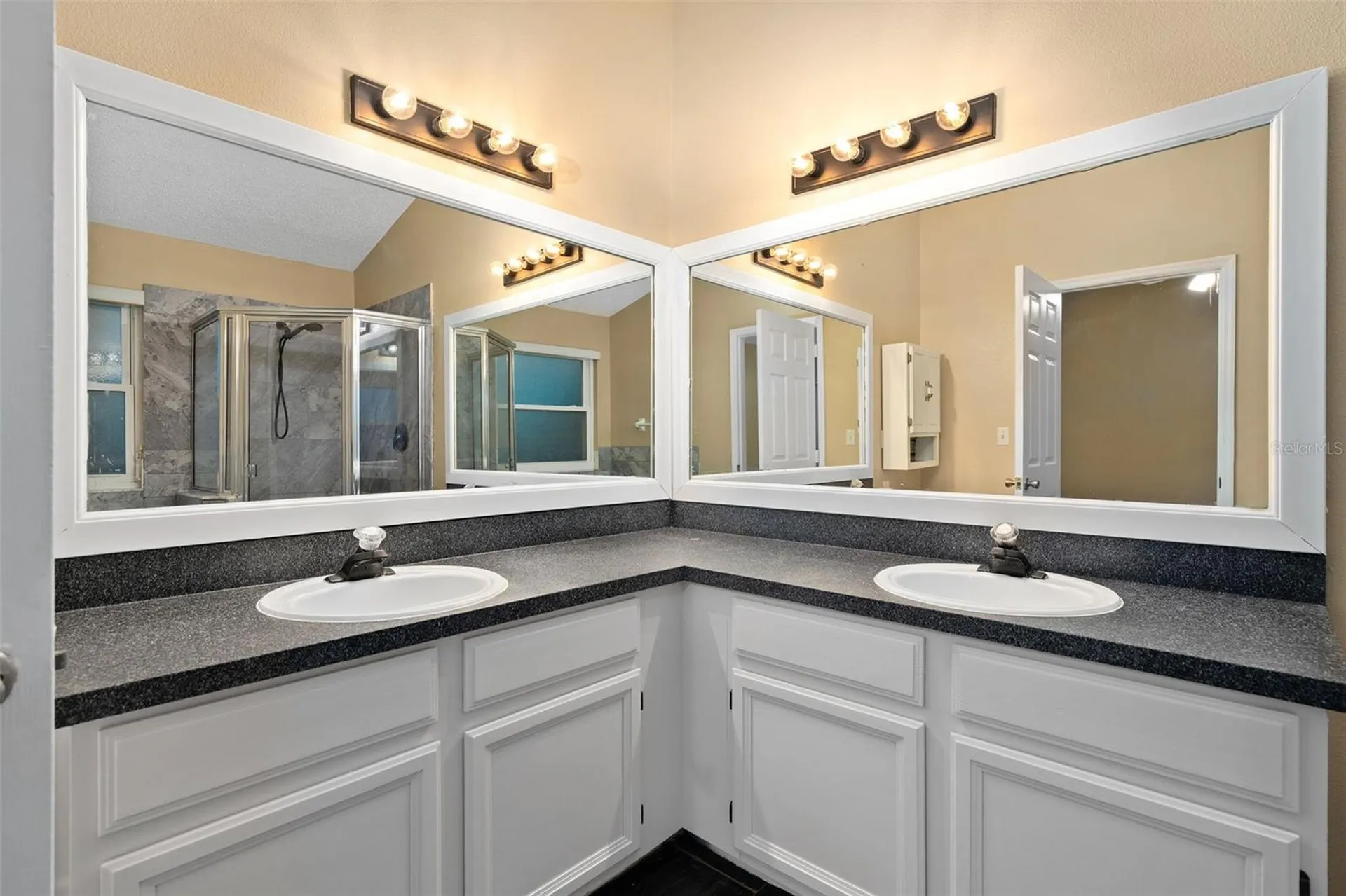 6010 Mountel Court Orlando FL 32810