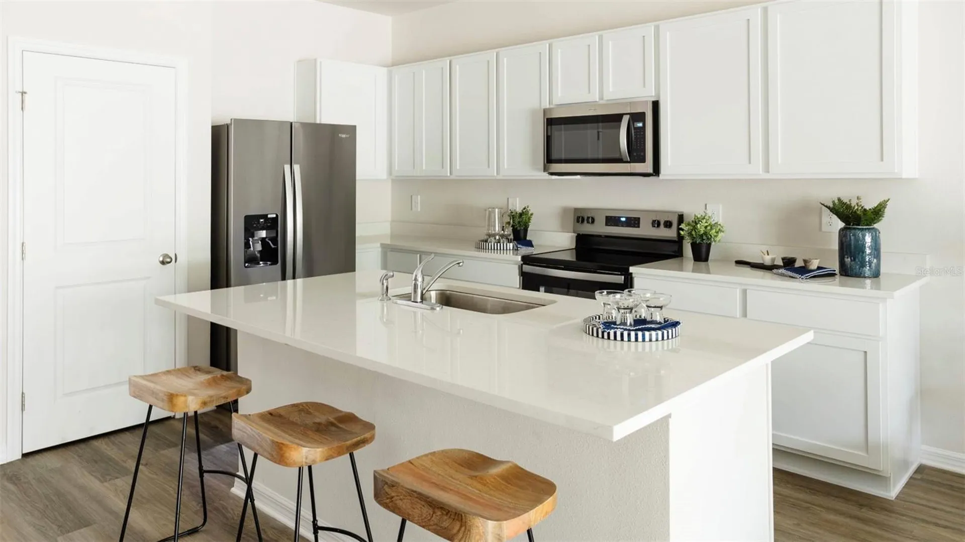 4088 Gold Dust Lane Sarasota FL 34243