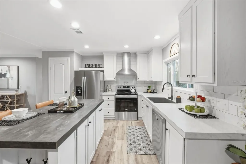 1913 Woodcrest Drive Ormond Beach FL 32174