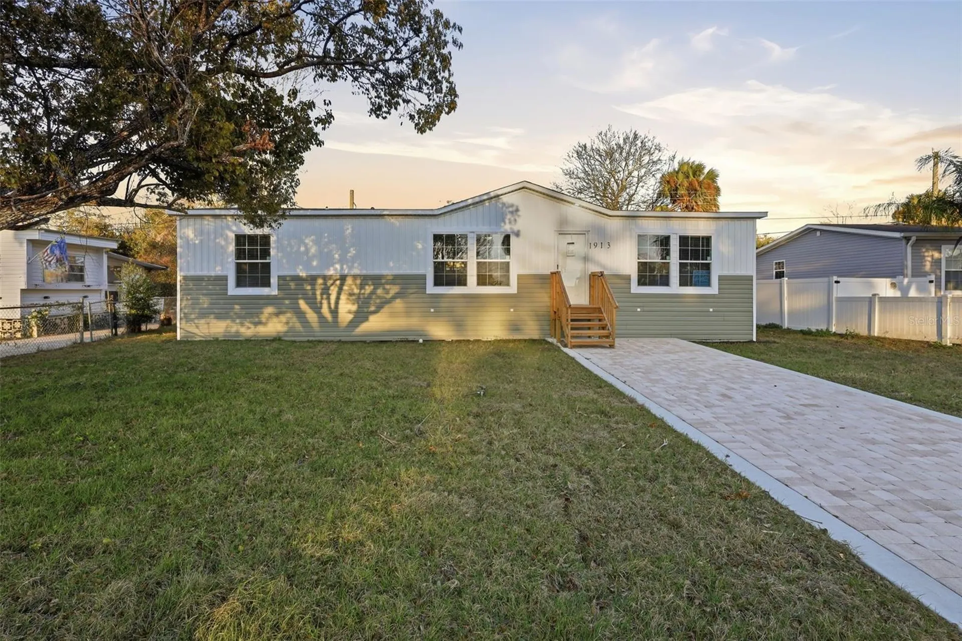 1913 Woodcrest Drive Ormond Beach FL 32174
