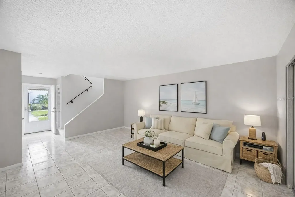 3244 38th Way S St Petersburg FL 33711