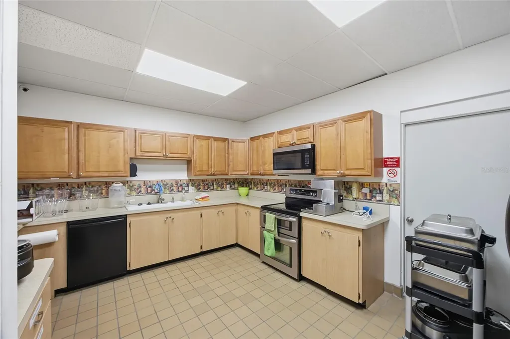 3244 38th Way S St Petersburg FL 33711