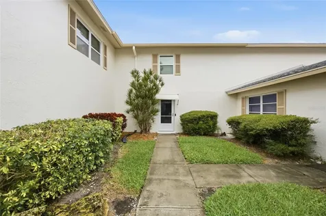 3244 38th Way S St Petersburg FL 33711