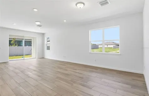 37290 Clinch Circle Zephyrhills FL 33540