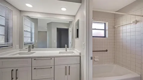3711 Pinecone Court Sarasota FL 34238